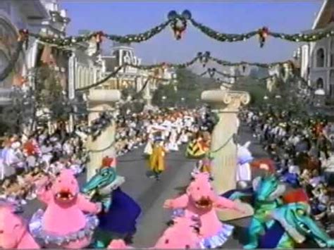 Remembering Disneyland's Beautifully Decorated Christmas Trees in 1992